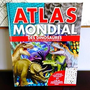 NWOT Atlas Mondial Les Dinosaures Kids Book